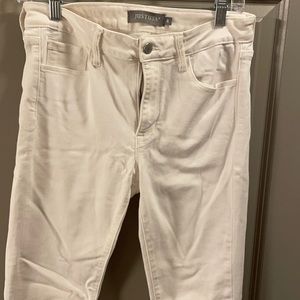 Stretchy skinny jeans